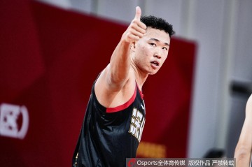 九游娱乐-贺希宁最终获得常规赛MVP的概率非常大 综合数据突出&amp;带队打到第3